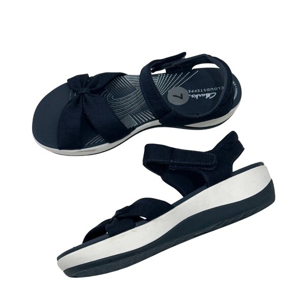 Clarks Cloudsteppers Women Navy Bow Sandals Size 7 Cushioned Lightweight Comfort - Picture 2 of 14
